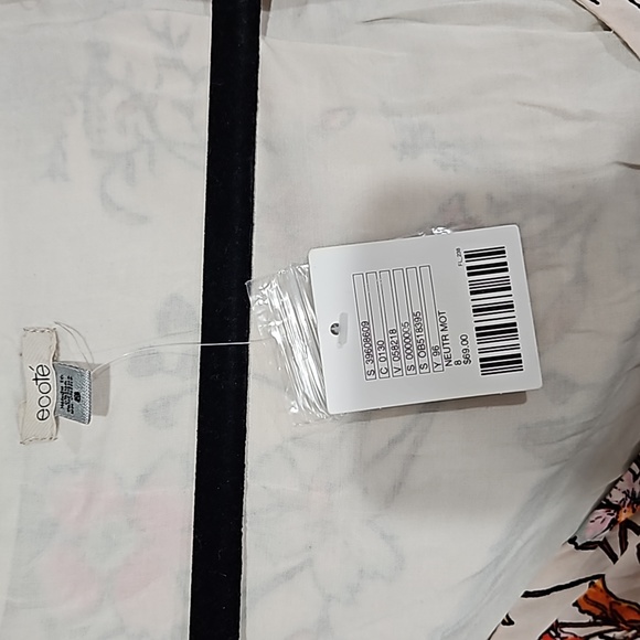 NWT Ecoté Urban Outfitters dress 8 - Picture 2 of 3